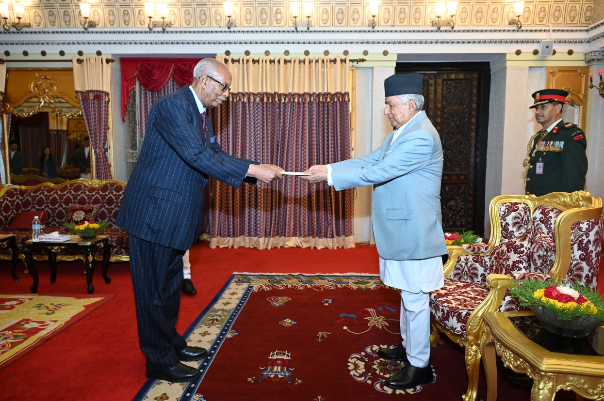 नवनियुक्त गैरआवासीय राजदूतद्वारा राष्ट्रपतिसमक्ष ओहोदाको प्रमाणपत्र पेस