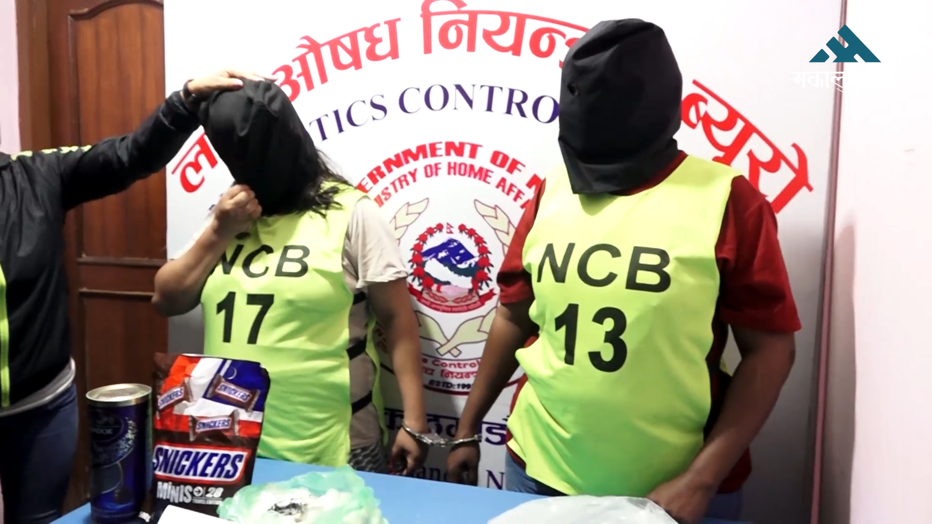 एक किलो कोकिनसहित दुई विदेशी नागरिक ठमेलबाट पक्राउ