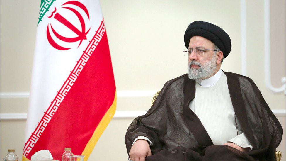 इरानी राष्ट्रपति इब्राहिम बोकेको हेलिकप्टर सम्पर्कविहीन