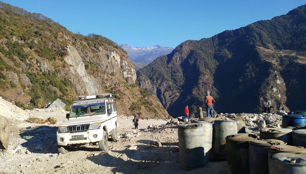 किमाथाङ्कासहित चीनसँग जोडिएका अधिकांश नाका खुले