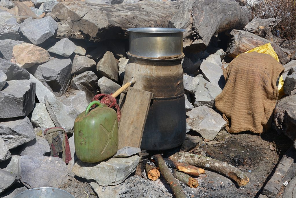 घरेलु मदिरालाई ‘ब्राण्डिङ’ र बजारीकरण गर्दै गण्डकी सरकार