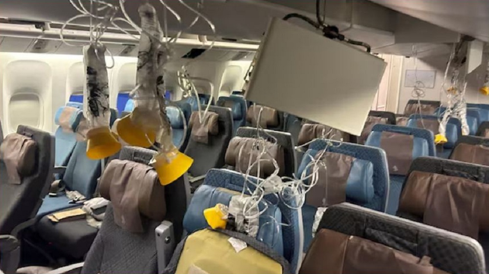 सिङ्गापुर विमान दुर्घटनामा १ जनाको मृत्यु, ३० घाइते