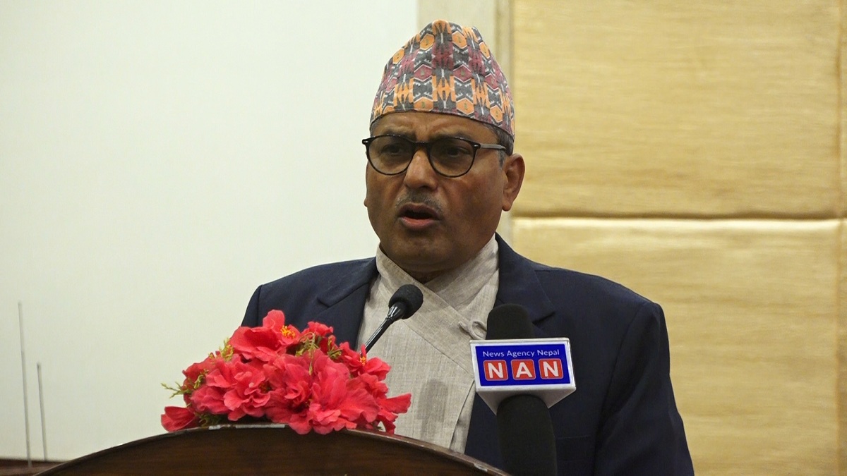 गभर्नर अधिकारीको दाबी- ‘सहकारी समस्यामा सुधार नआउँदासम्म बैंकको खराब कर्जा कम हुँदैन’