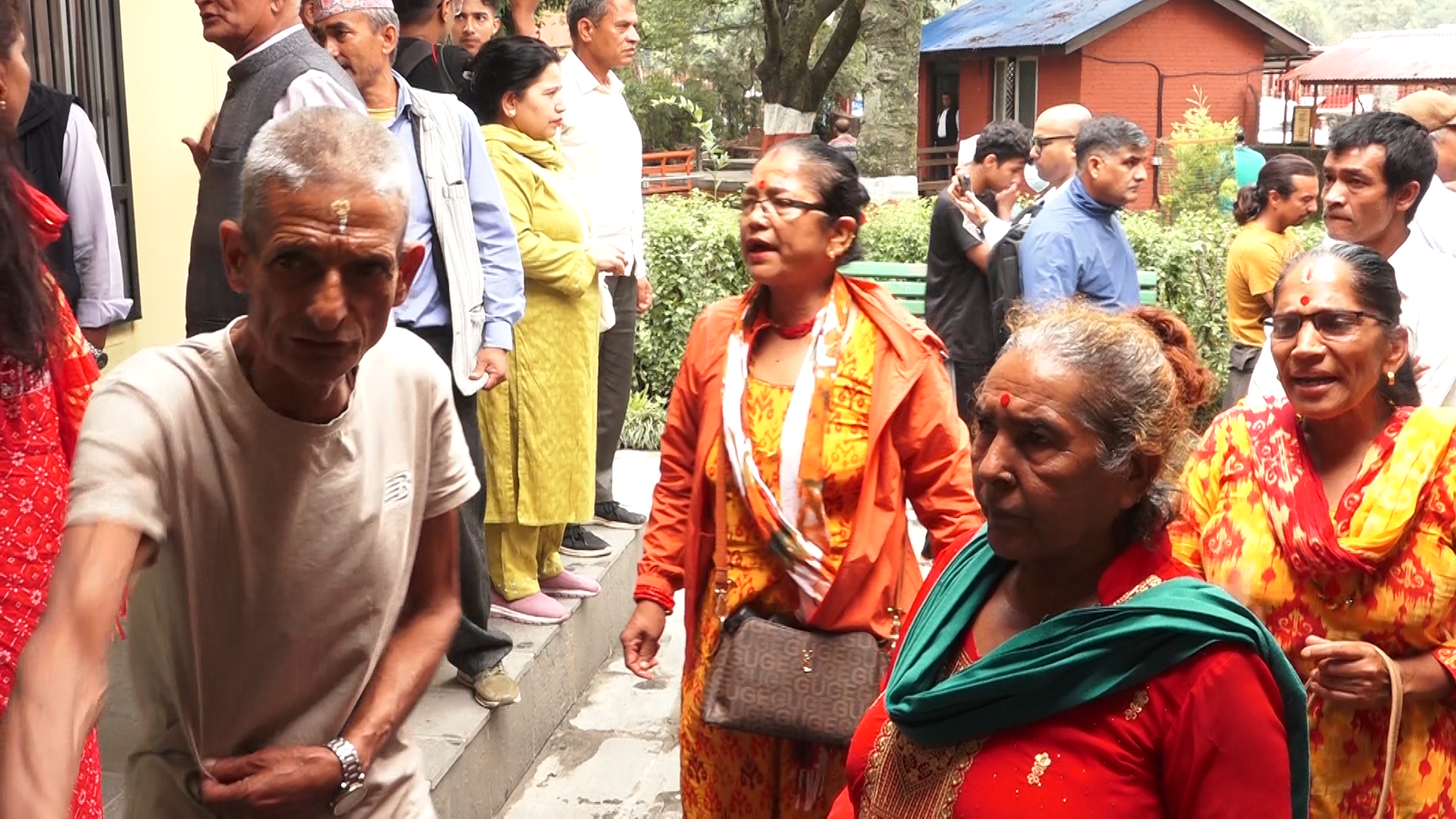 कोषको १५ दिने अल्टिमेटमविरुद्ध पशुपति क्षेत्रका स्थानीय आन्दोलित (तस्बिरहरू)