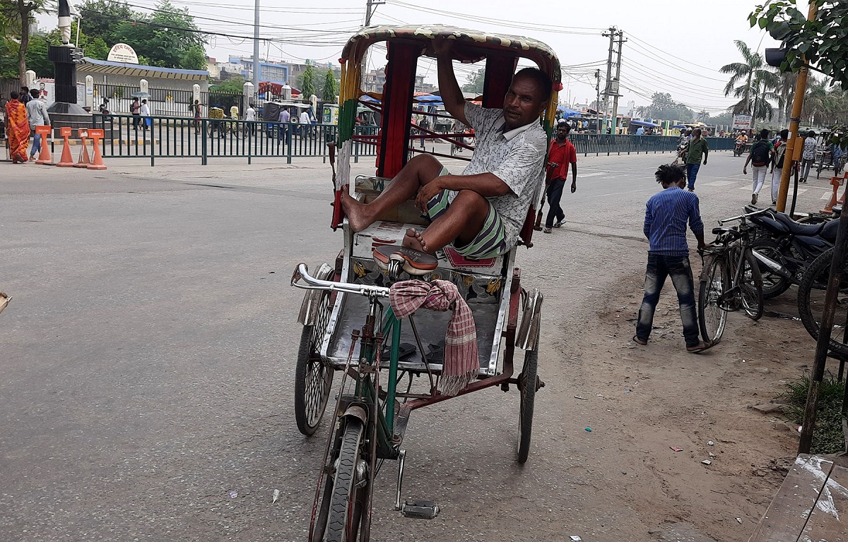 गर्मीले यात्रु पाउनै मुस्किल