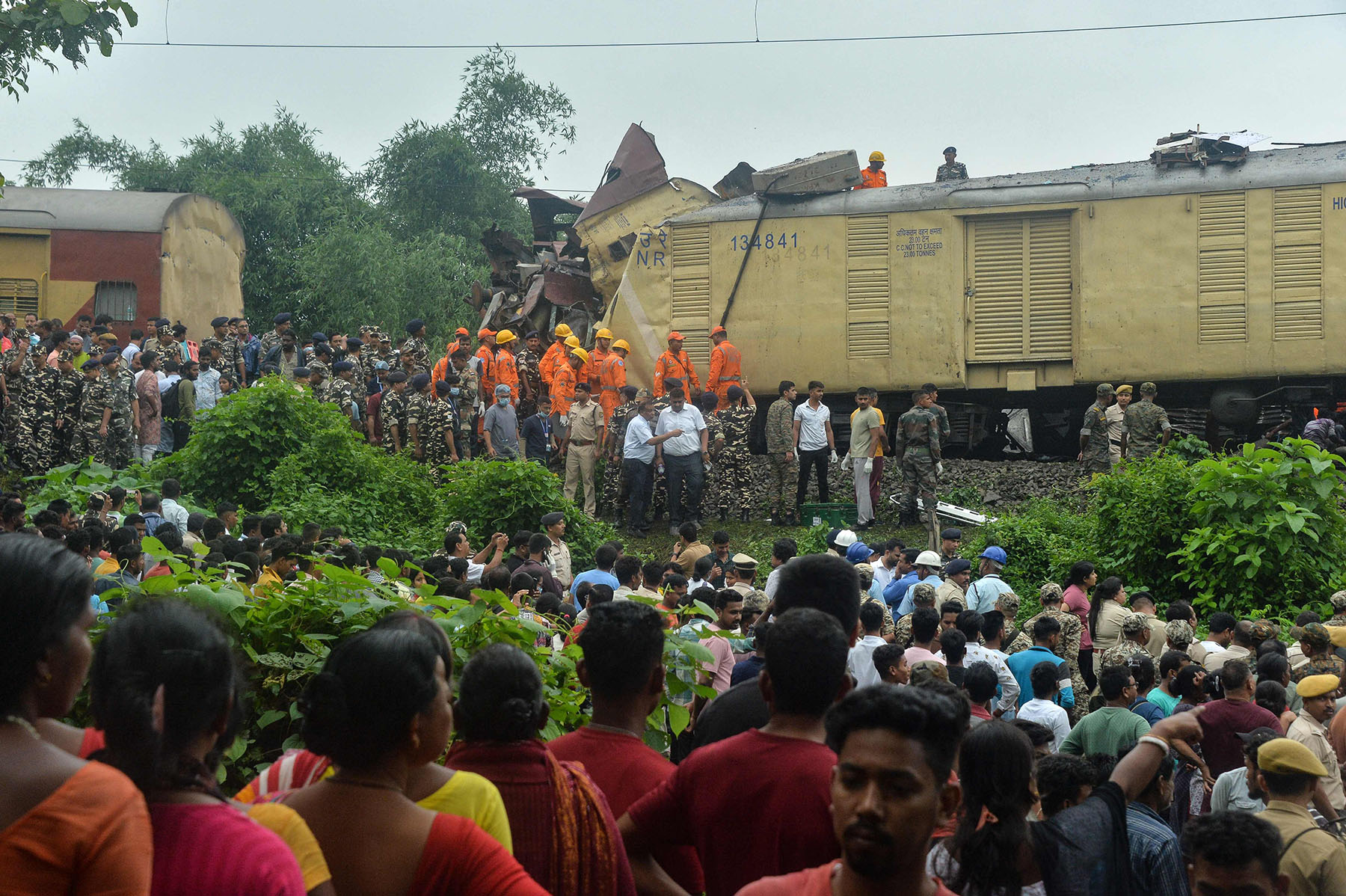 दार्जिलिङमा भयानक रेल दुर्घटना, मृत्यु हुनेको सङ्ख्या ८ पुग्यो