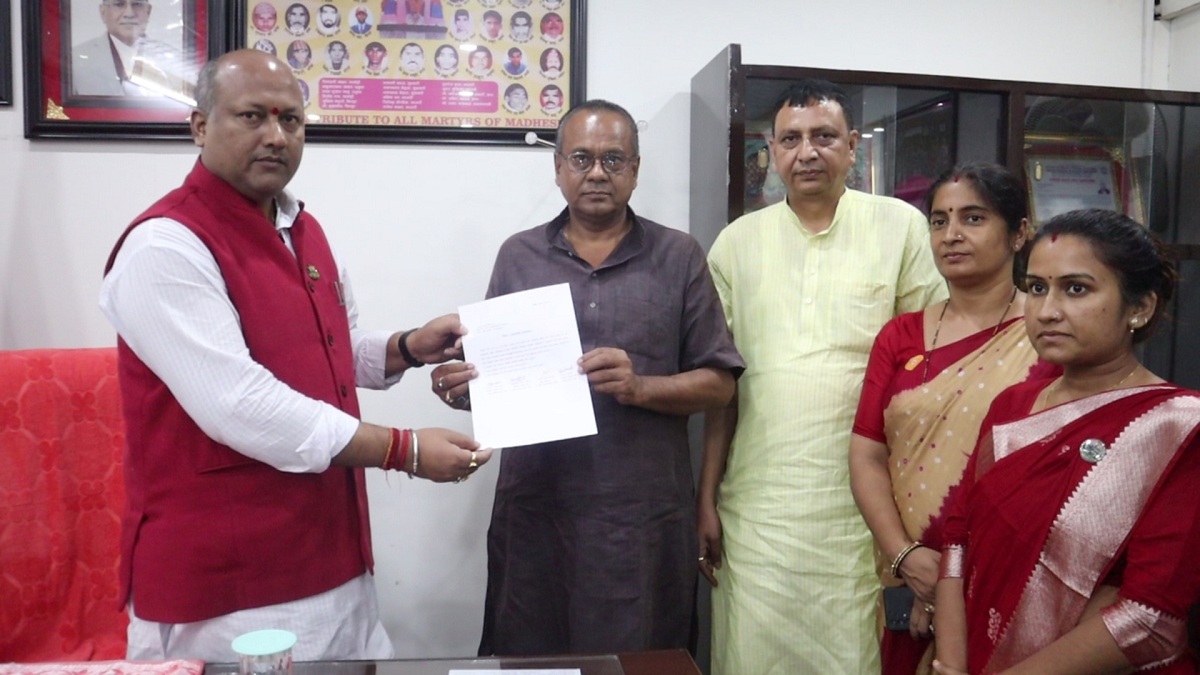 मधेस प्रदेशका विपक्षी दलहरूद्वारा बजेट पुनः लेखन गर्न मुख्यमन्त्री सिंहको ध्यानाकर्षण