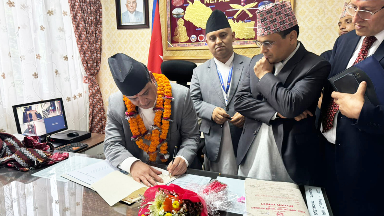 स्वदेशी वस्तु प्रयोगसम्बन्धी कार्यविधि मन्त्रिपरिषद्मा लैजाने उद्योगमन्त्रीको निर्णय