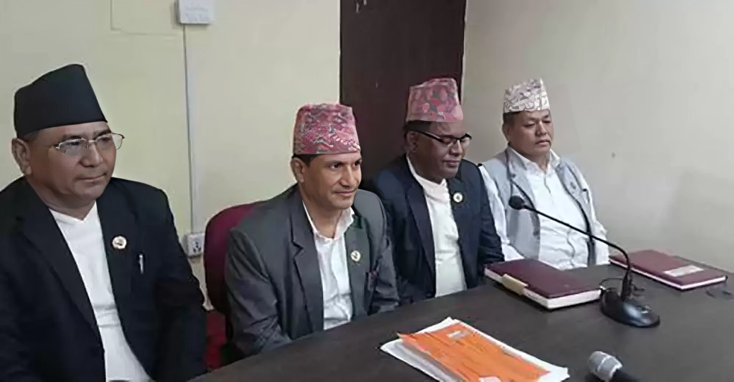 कर्णाली सरकारबाट बाहिरियो माओवादी, मन्त्रीले दिए सामूहिक राजीनामा