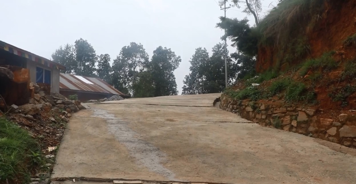 सडक स्तरोन्नति सुरु भएसँगै कोदारवासी खुसी