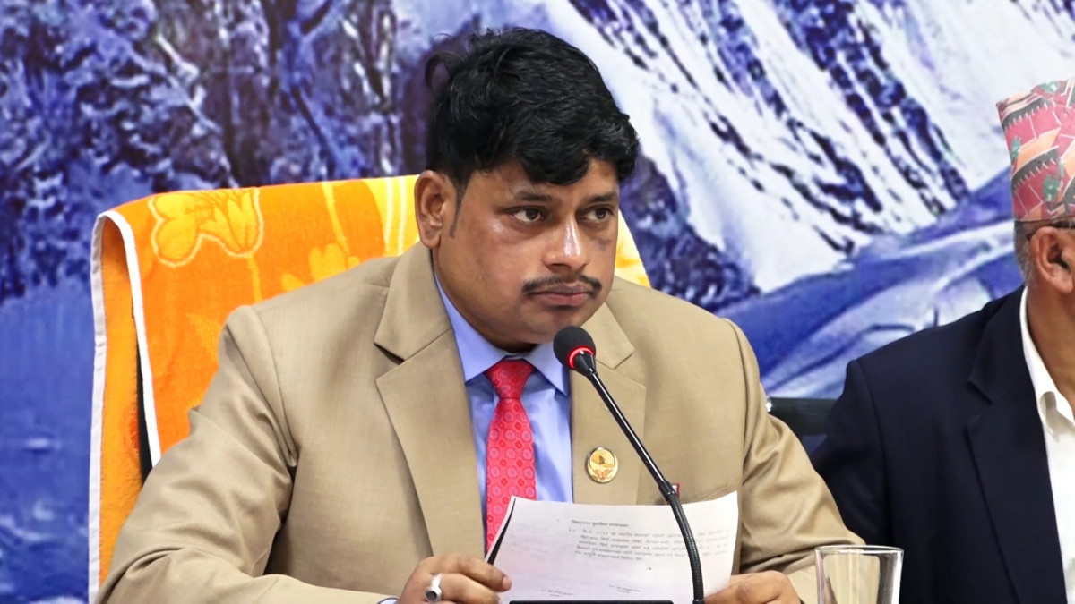 चुरोटमा प्रयोग हुने पदार्थहरुको उत्पादन आयात तथा प्रयोगमा रोक लगाउन सरकारलाई निर्देशन
