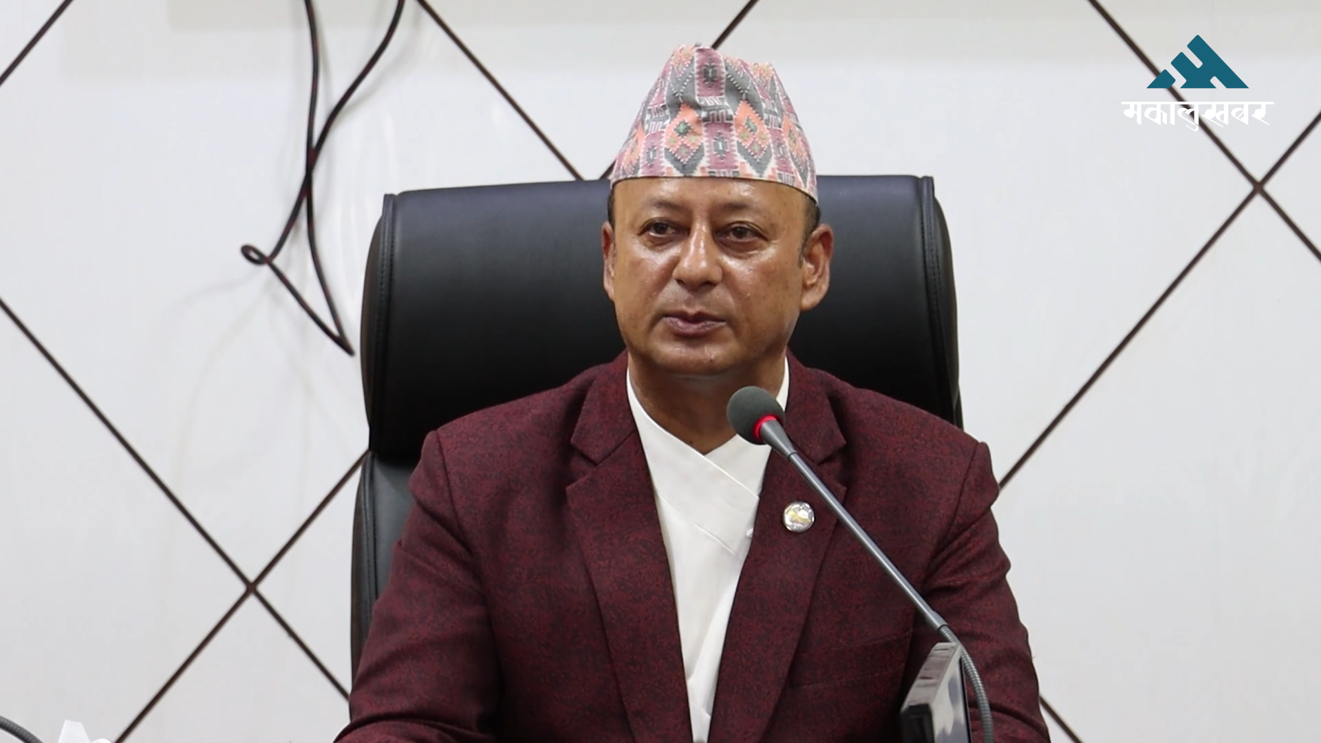 अरुण तेस्रो आयोजना चाँडो सम्पन्न गर्न ऊर्जामन्त्री खड्काको आग्रह