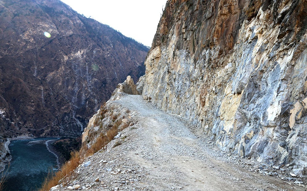 कर्णाली राजमार्ग एकतर्फी खुल्यो