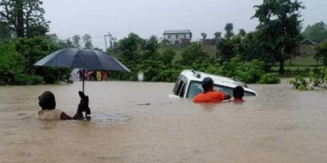 लमहीका मेयर चौधरी चढेको गाडी खोलामा भासियो