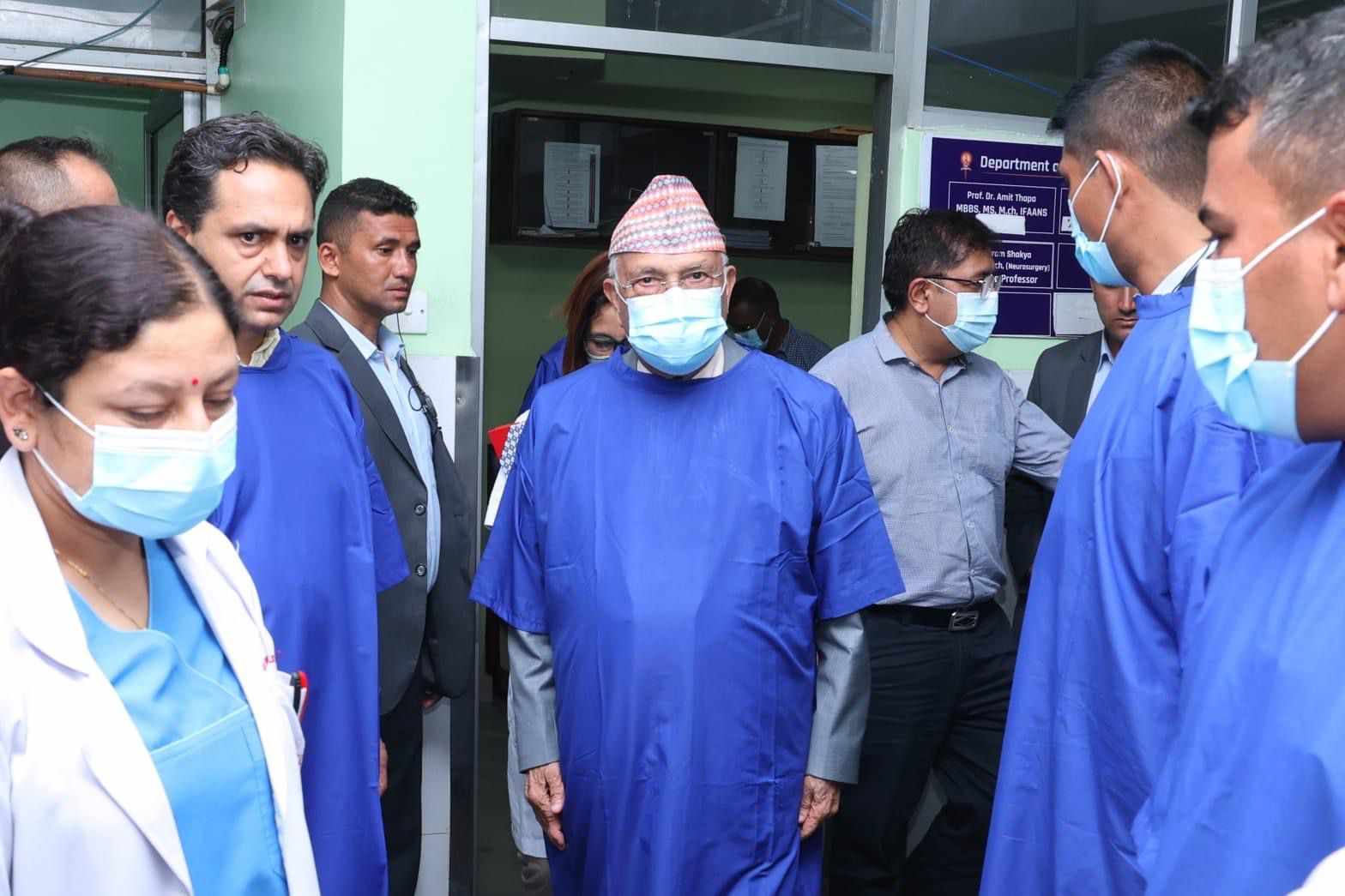 क्याप्टेन मनिषरत्न शाक्य खतरामुक्त हुनुहुन्छ-प्रधानमन्त्री ओली