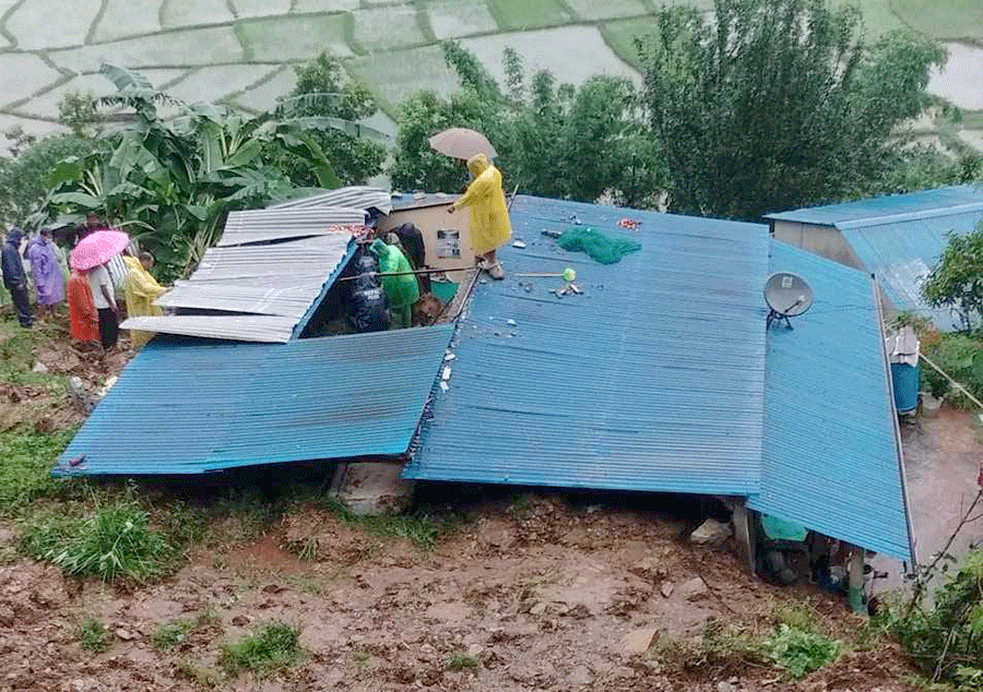 पोखरामा पहिरोले घर पुरिँदा २२ वर्षीय भीमबहादुरको मृत्यु
