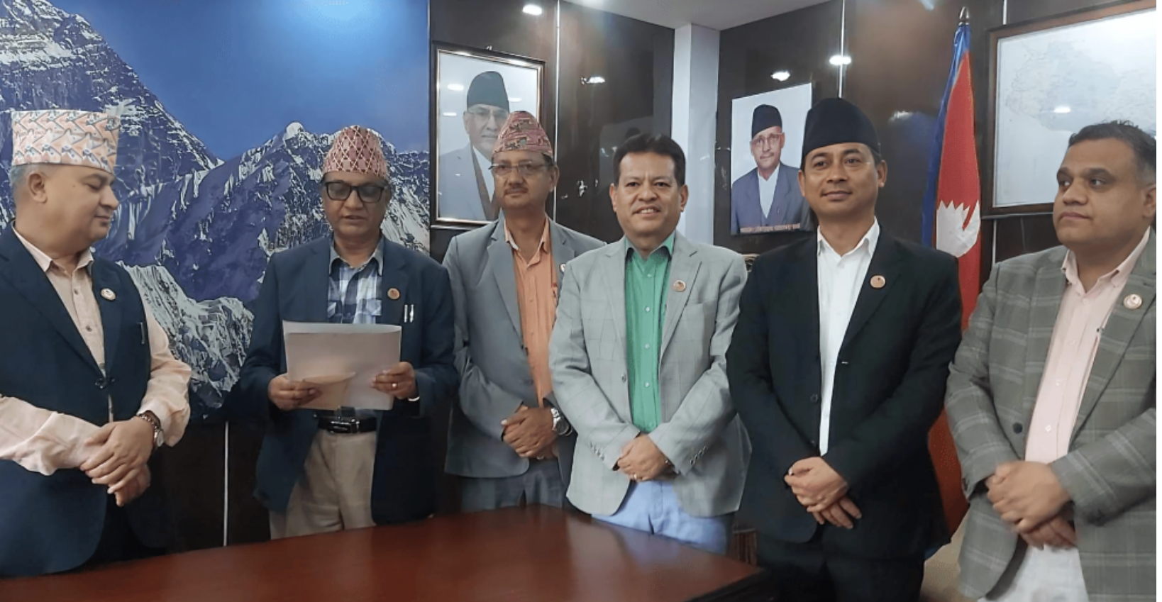 बाग्मतीमा एमाले मन्त्रीले बुझाए सामूहिक राजीनामा, जम्कट्टेल सरकार अल्पमतमा