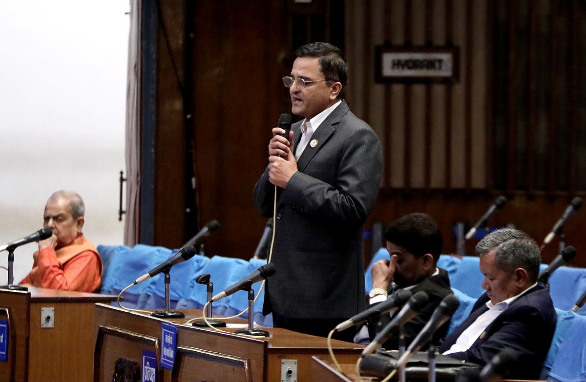 प्रधानमन्त्री दाहाललाई समर्थन नगर्न रास्वपालाई एमाले सचिव भट्टराईको आग्रह