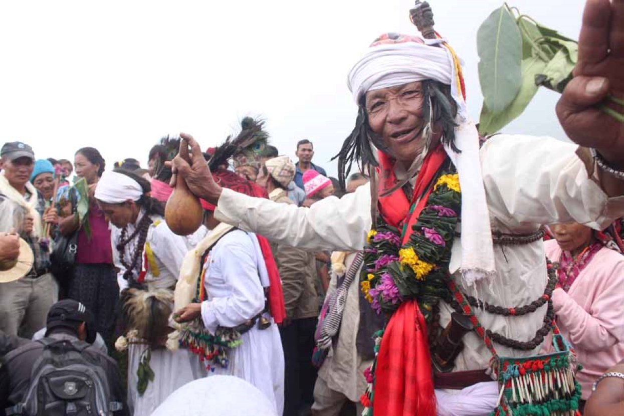 श्रावण शुक्ल पूर्णिमामा धार्मिकस्थलमा धामीझाँक्री मेला