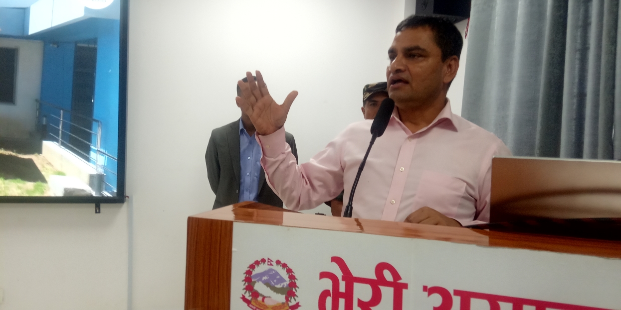 नागरिकलाई सहज स्वास्थ्य सेवा दिनु सरकारको पहिलो प्राथमिकता : स्वास्थ्यमन्त्री