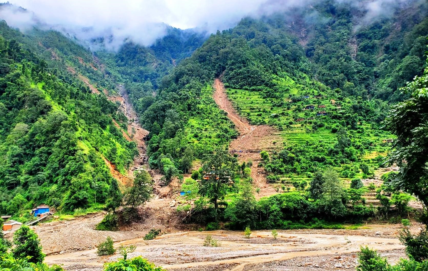 बडिगाड पहिरोले लियो ११ जनाको ज्यान, ५० परिवारको उठीबास