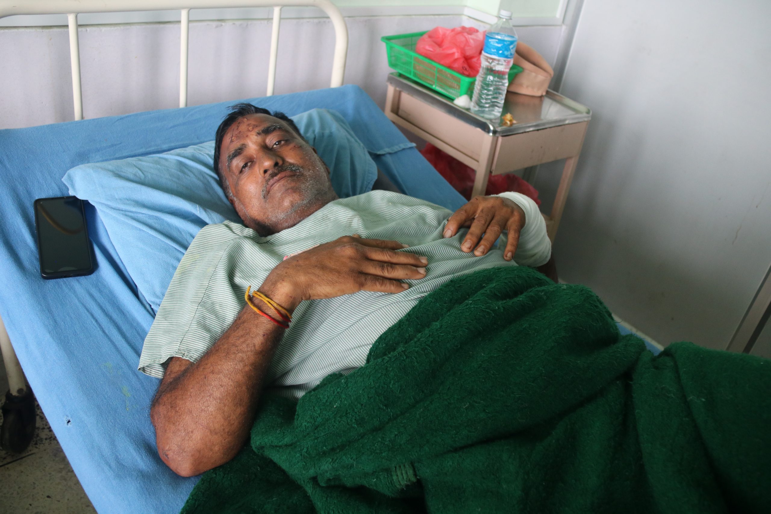 टिचिङ अस्पतालमा उपचाररत १६ मध्ये ७ जना डिस्चार्ज