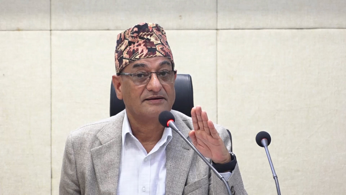 विपद्का विषयमा राजनीतिकरण हुनुहुँदैन : गृहमन्त्री लेखक