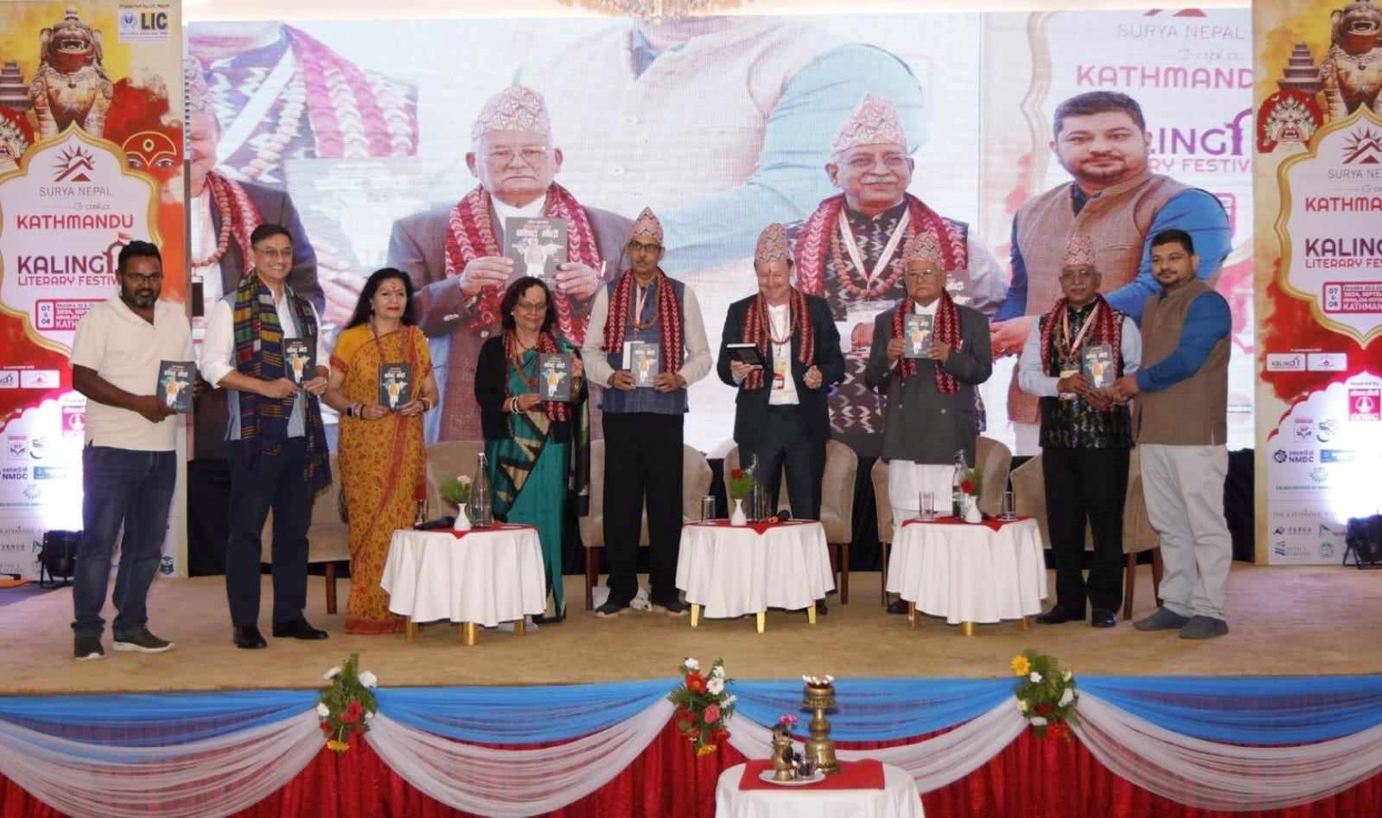 ‘विश्वमञ्चमा नरेन्द्र मोदी’ पुस्तक सार्वजनिक