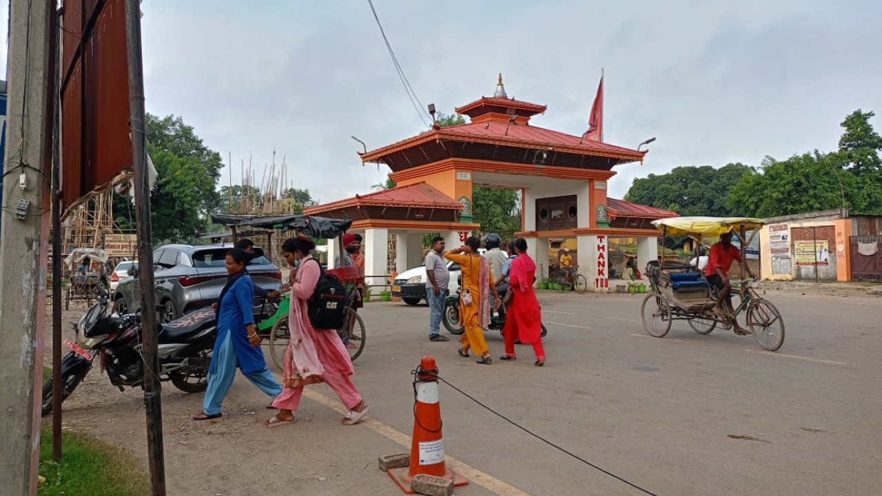 जमुनाह नाकाबाट स्रोत नखुलेको पाँच लाख बरामद