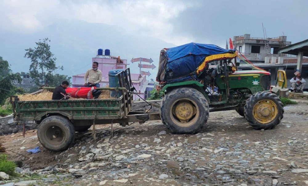 शव परीक्षण गराउन ट्याक्टरमै महँगो भाडा तिर्नुपर्ने बाध्यता