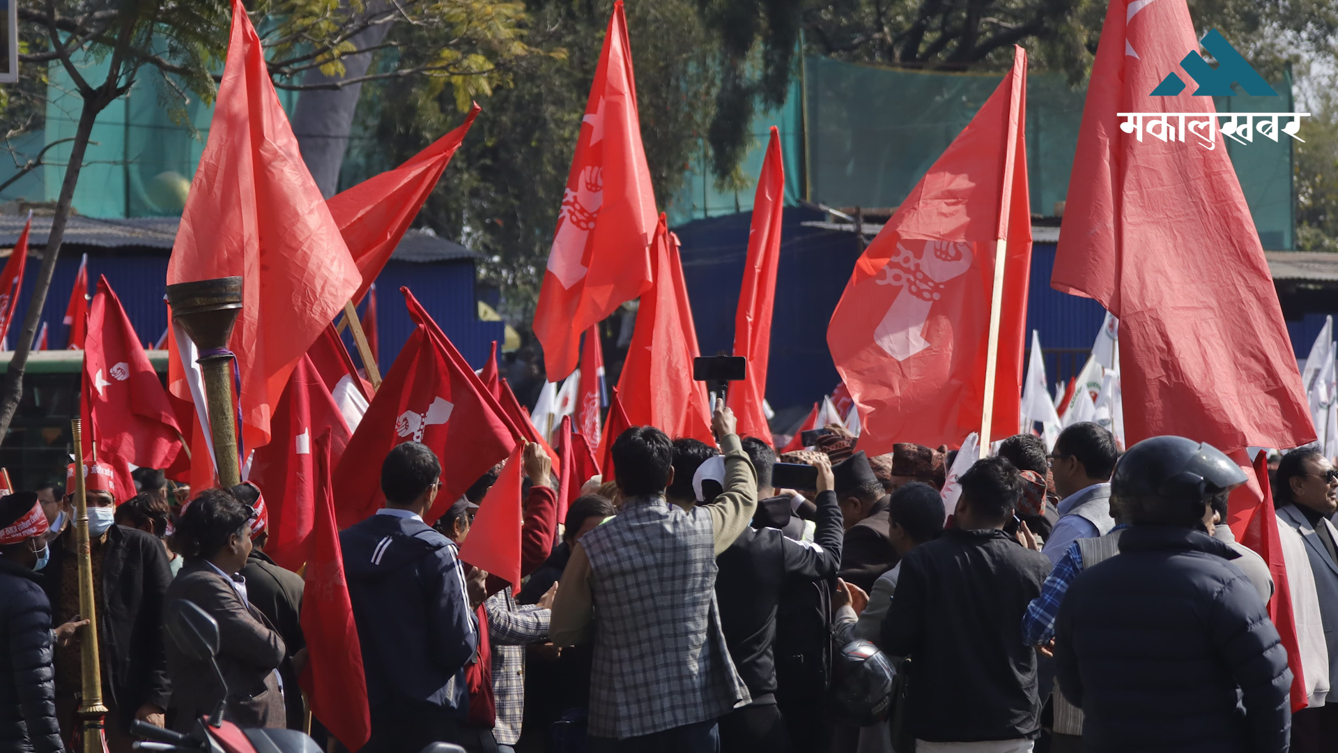 काभ्रेपलाञ्चोकमा एमालेको जरा अभियान सञ्चालन