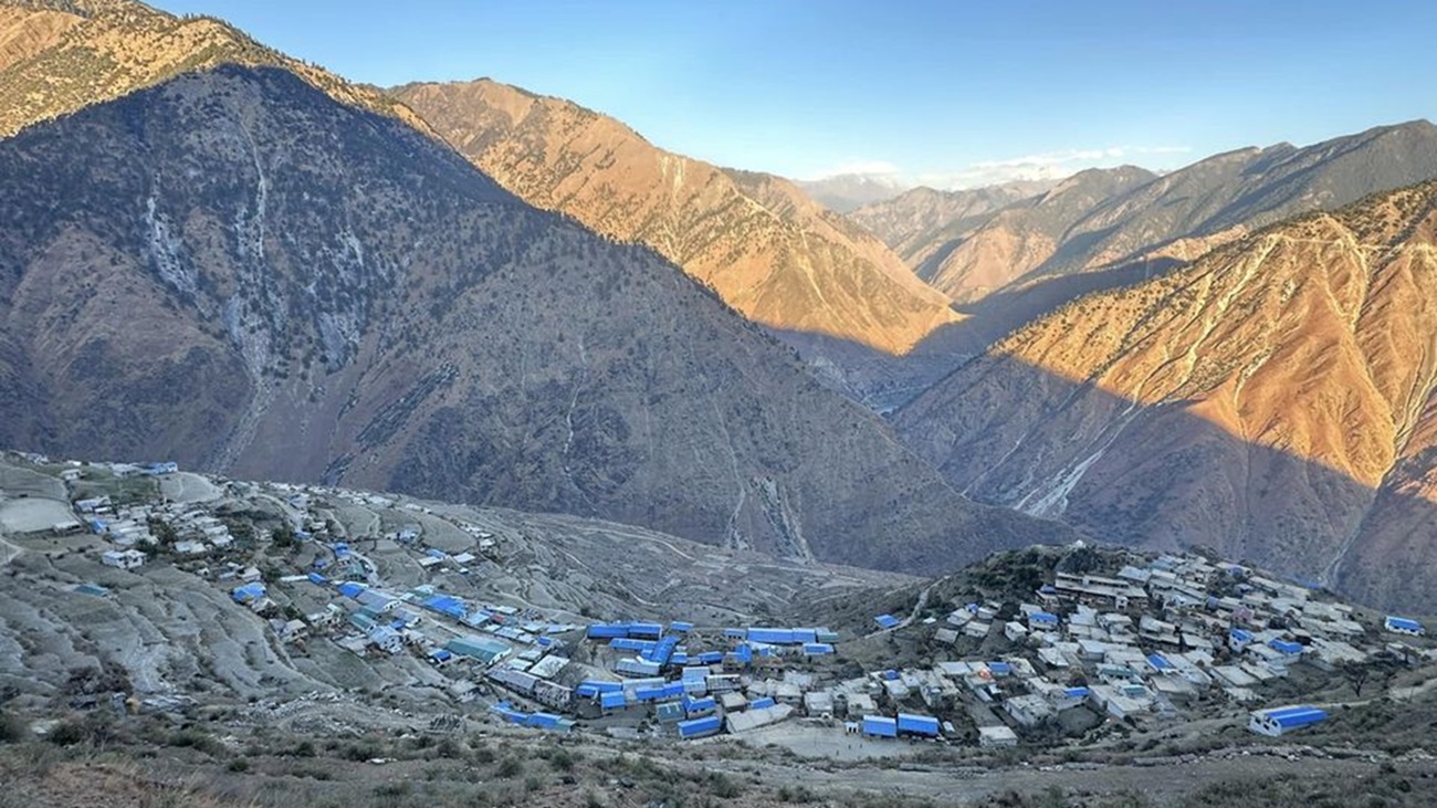 बसाइँसराइले रित्तियो हिमालपारीको जाङ गाउँ, विद्यार्थी नहुँदा विद्यालय बन्द
