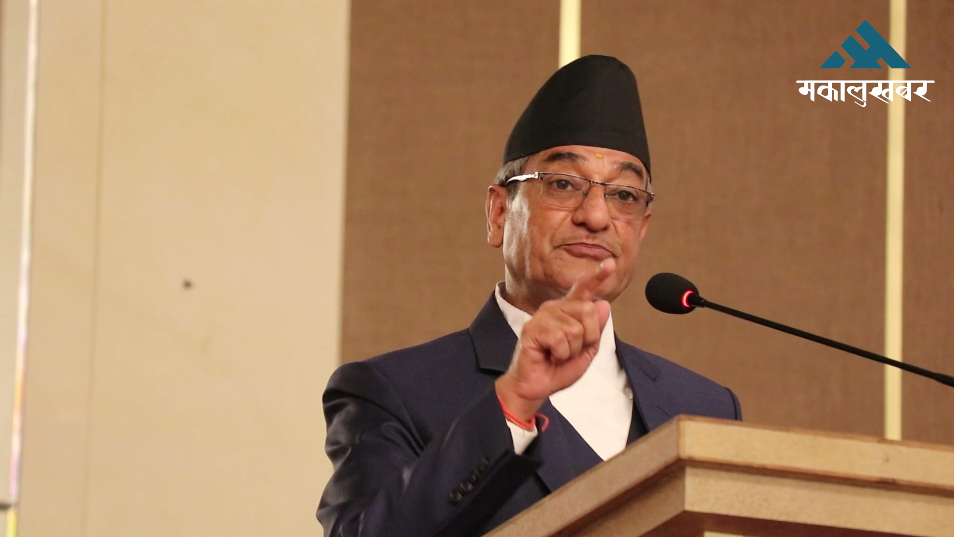 गृहमन्त्री रमेश लेखकले दिए राजीनामा