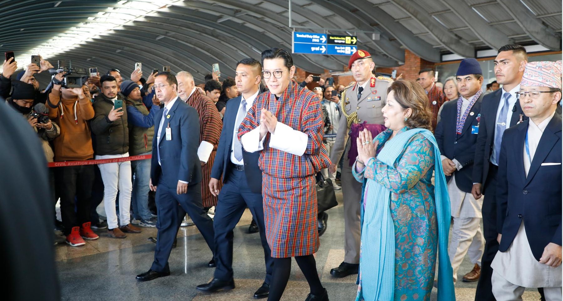भूटानी नरेश काठमाडौंमा, स्वयम्भू र बौद्धको दर्शन
