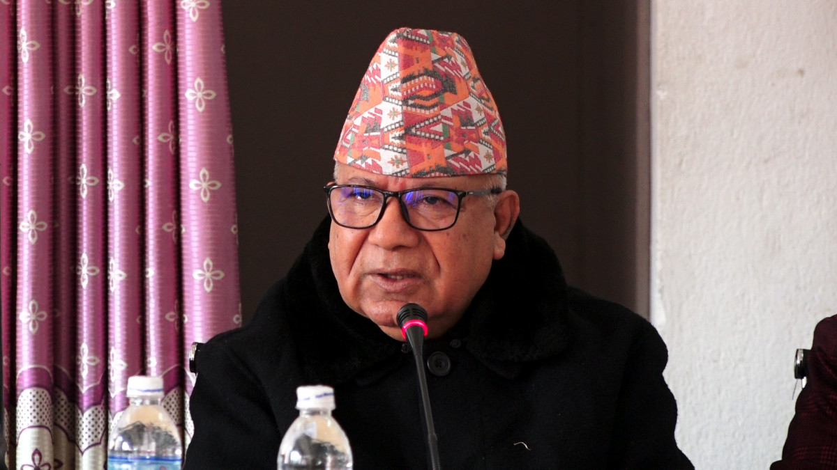 माधव नेपालको आरोप : ओली दुनियाँलाई ठग्न प्रधानमन्त्री भएका हुन्