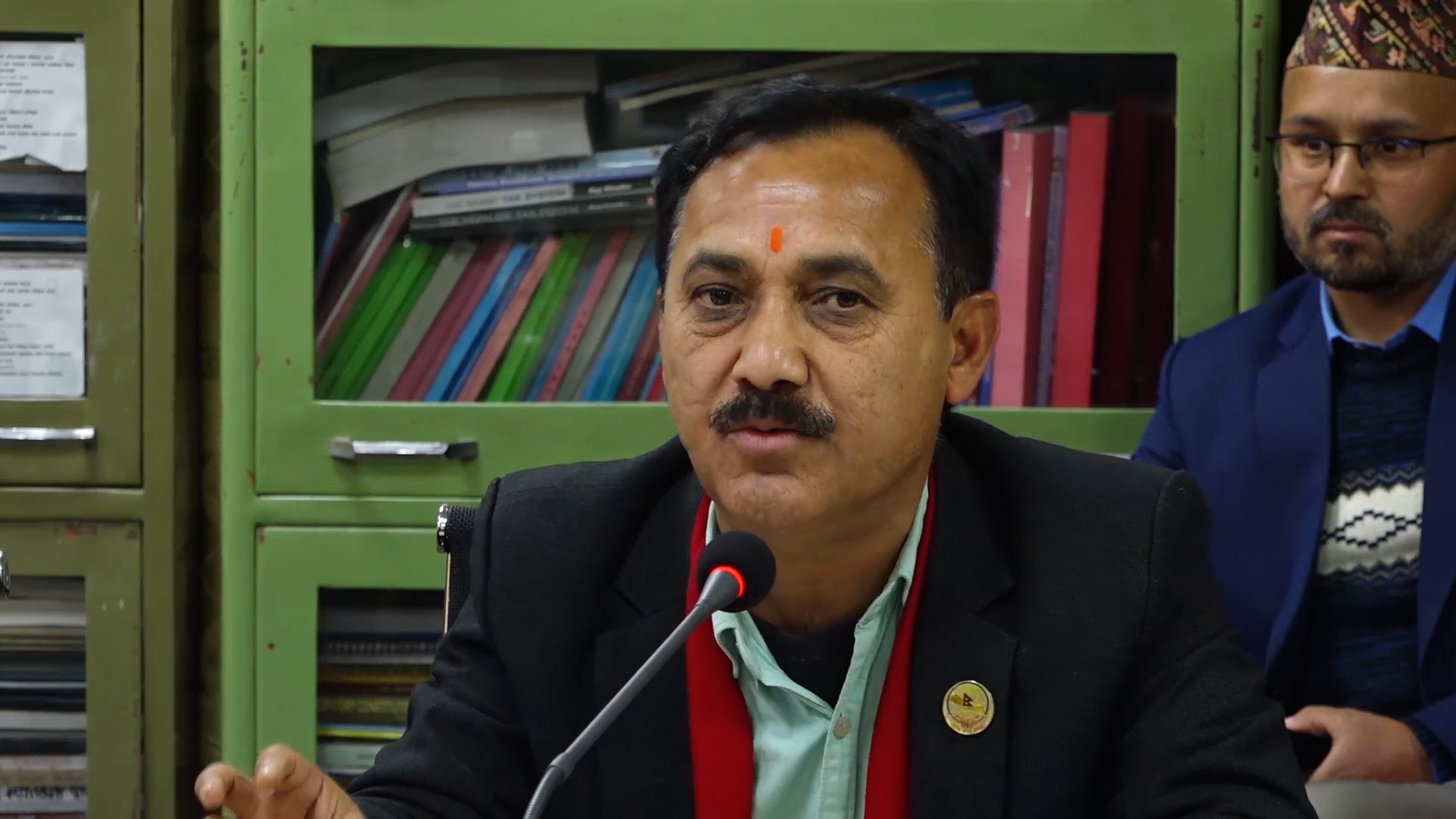 विधेयक टुंग्याउन ढिलाइ गर्दा लोकतान्त्रिक पद्धतिले आलोचना भोगिरहेको छ : विश्वप्रकाश शर्मा