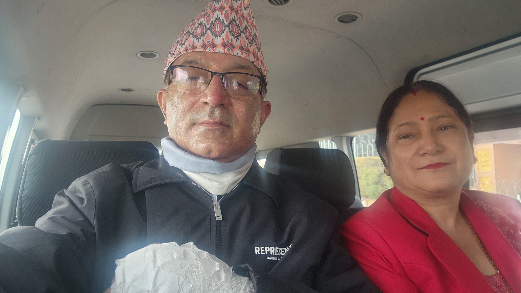 मेयर धनराज आचार्य १२ दिनपछि डिस्चार्ज, पोखरा फर्केर काममा फर्कने घोषणा
