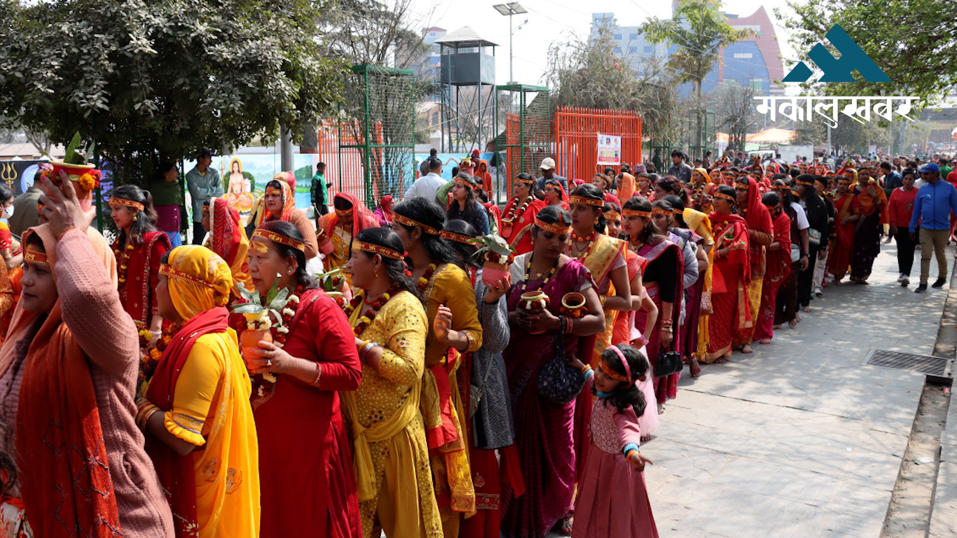 पशुपतिमा बढ्यो भक्तजनहरुको चहलपहल (तस्बिरहरु)