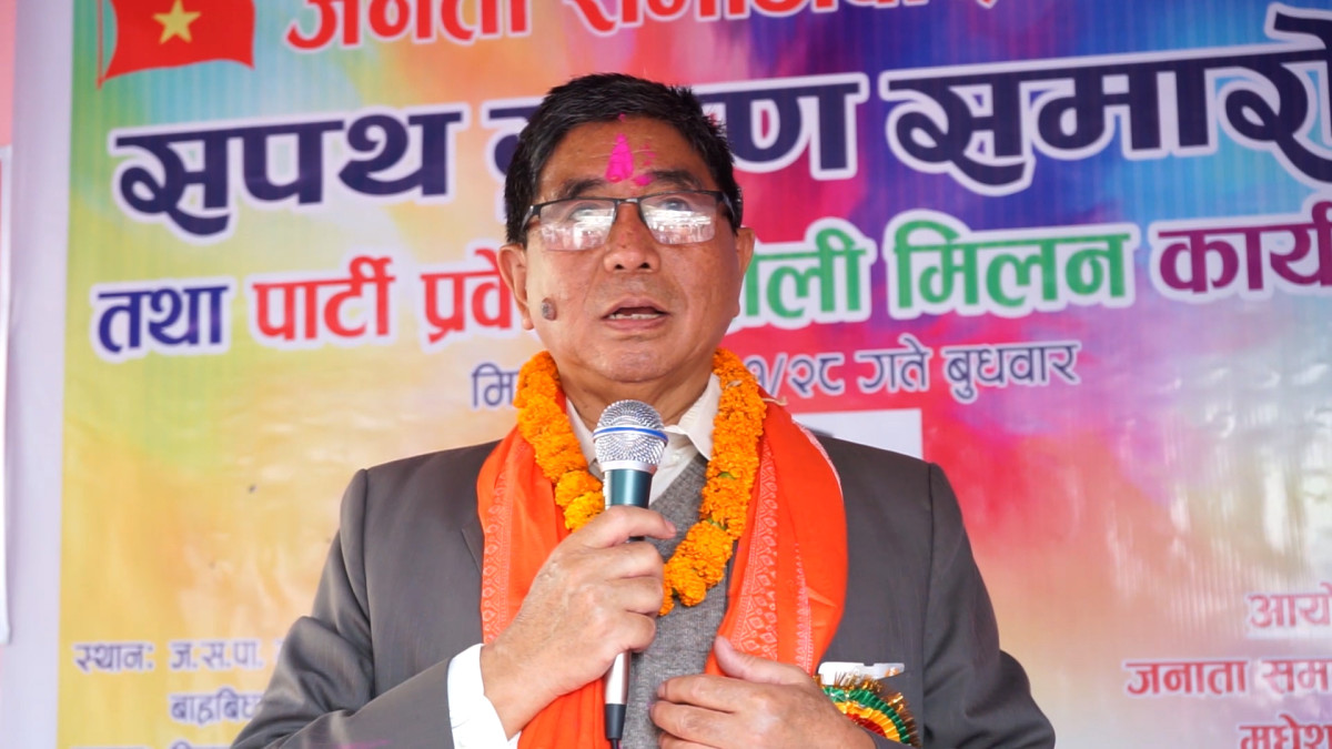 लोकतन्त्रमा पूर्वराजाले पनि आफ्नो पक्षमा जनमत निर्माण गर्न पाउँछन् : अशोक राई