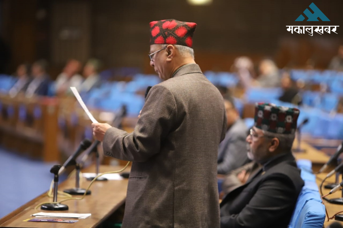 संविधानले नचिन्ने राजतन्त्रका विषयमा संसदमा छलफल गर्न पाइँदैन : रघुजी पन्त