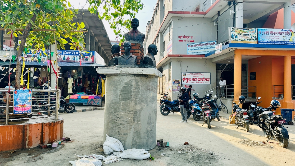 लहान चोकको सहिद स्मारक स्थानान्तरण गरियो