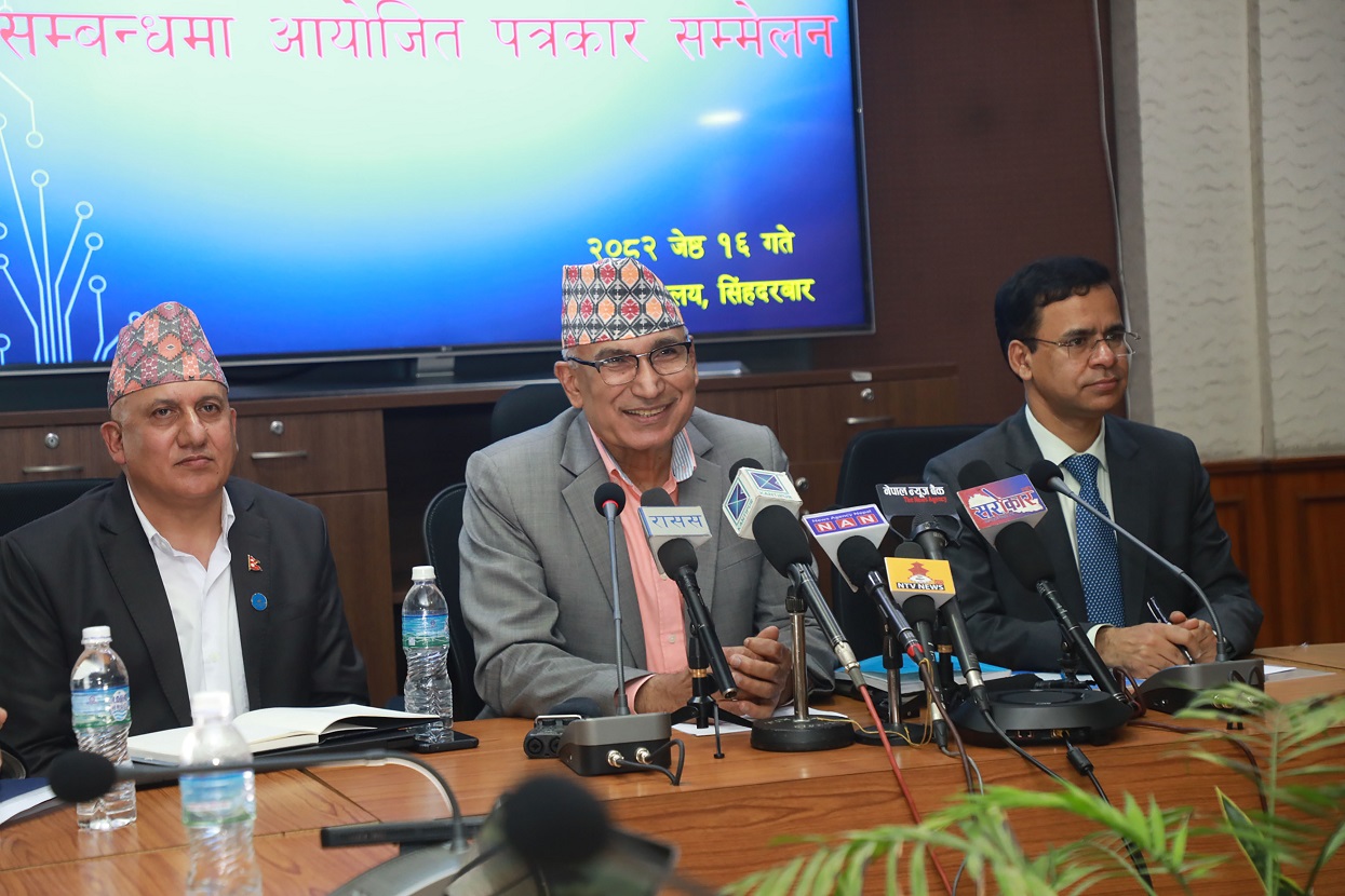 बजेट कार्यान्वयन आजैदेखि सुरु हुन्छ : अर्थमन्त्री पौडेल
