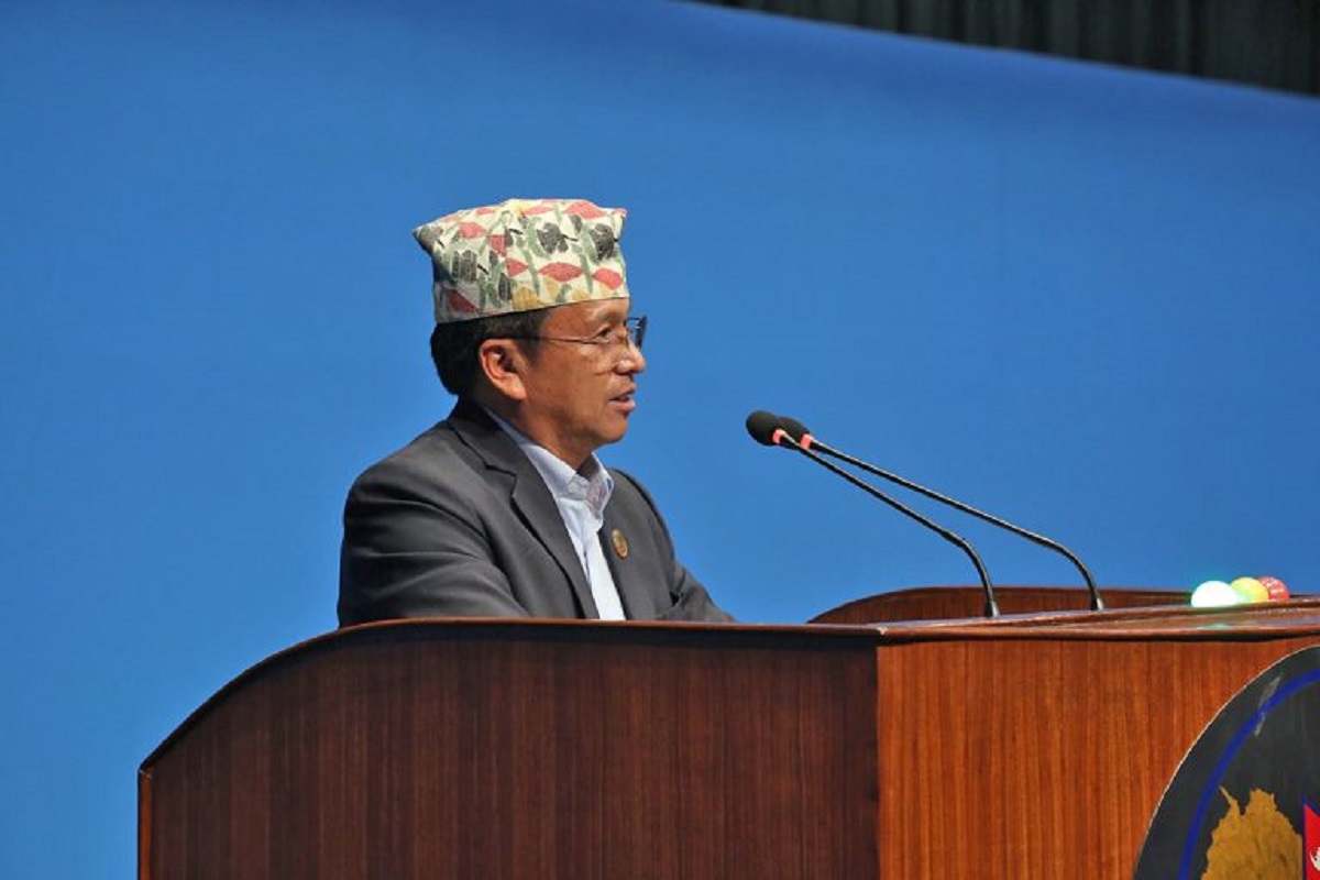 ‘निजामती विधेयकमा उदासीनता अनि भूमि विधेयकमा किन हतारो ?’