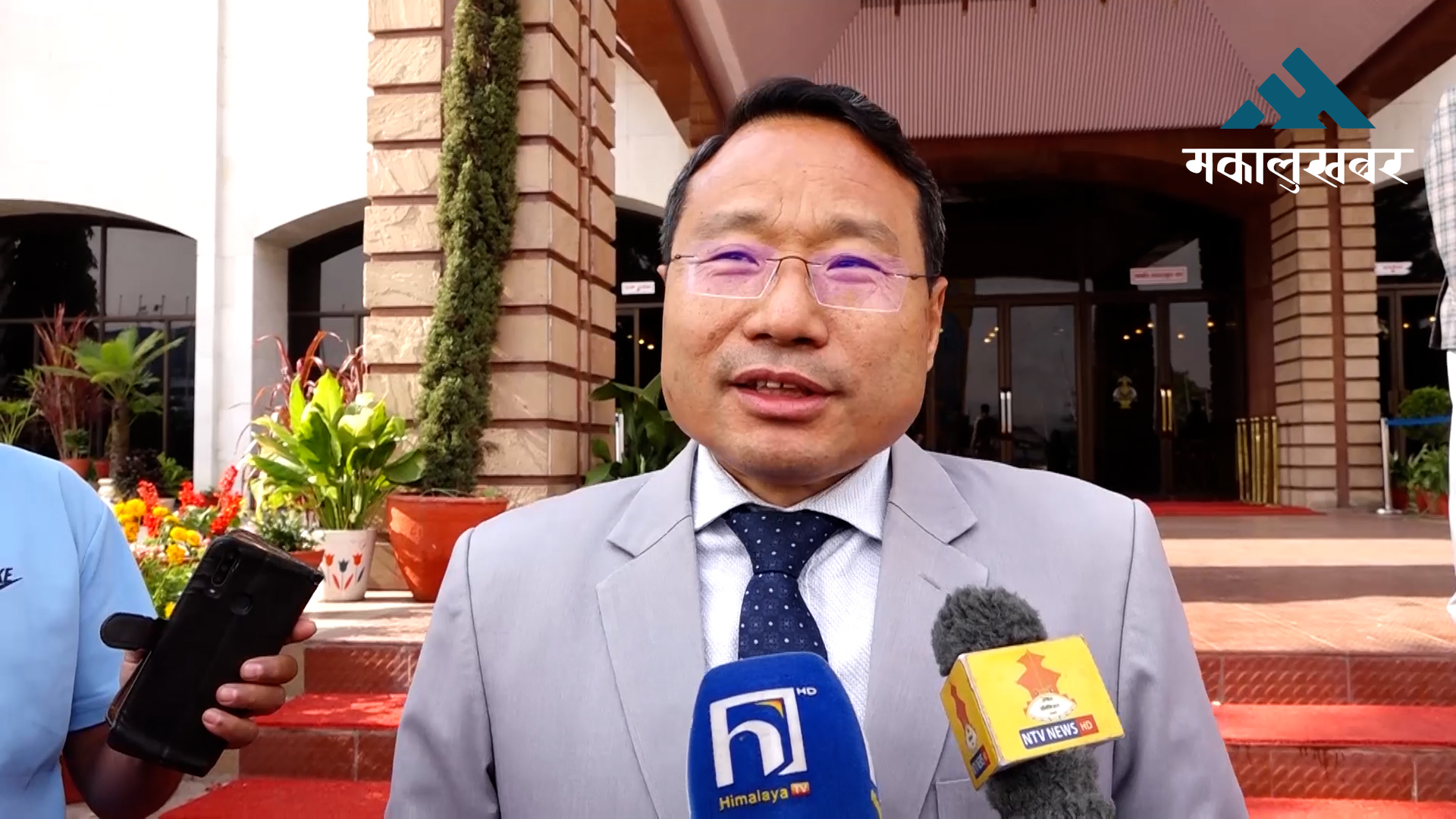 सत्ता गठबन्धन धेरै जाला जस्तो देखिएन : वर्षमान पुन (भिडिओ)