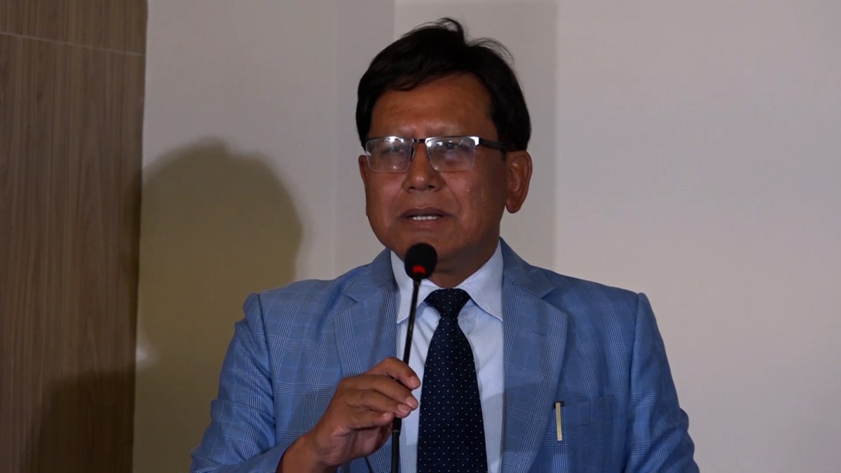 धुम्रपान र मद्यपानको विज्ञापनमा कडाई आवश्यक : अध्यक्ष दाहाल