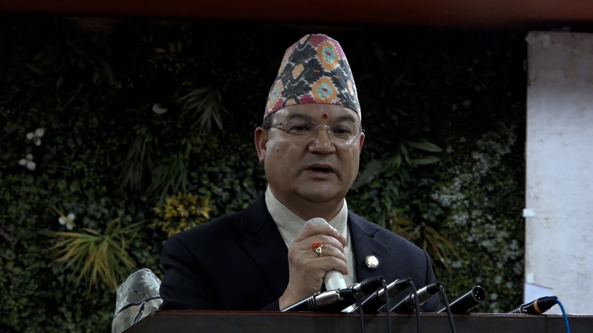 देशलाई सङ्कट पर्दा सबै एक ठाउँमा आएर निकास दिनु सबैको कर्तव्य : वनमन्त्री ठकुरी