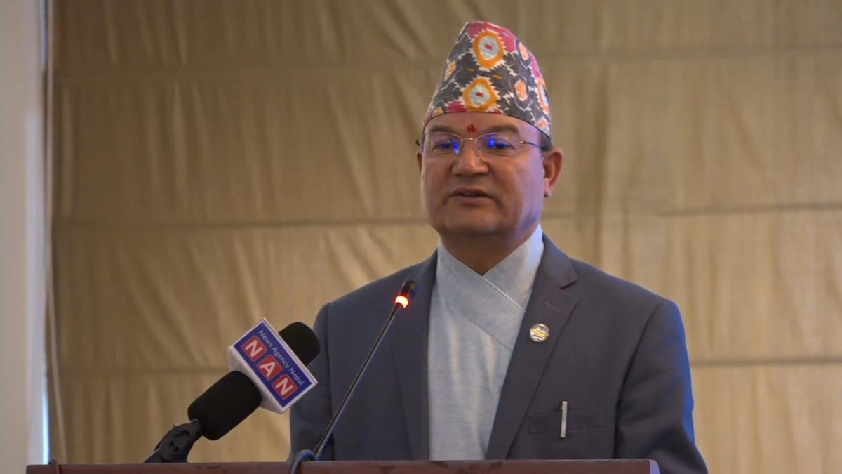 जलवायु अनुकूलन कार्यक्रमहरू लागू गर्दै अघि बढ्नुको विकल्प छैन : वनमन्त्री