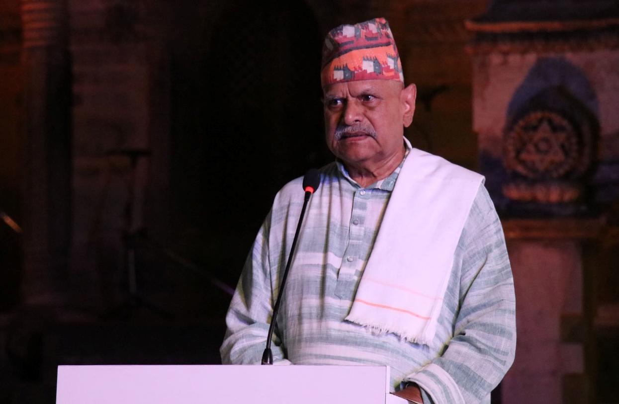 शैक्षिक उन्नतिका निम्ति सरकार र निजी क्षेत्रले हातेमालो गर्नुपर्ने : डा. रामवरण यादव