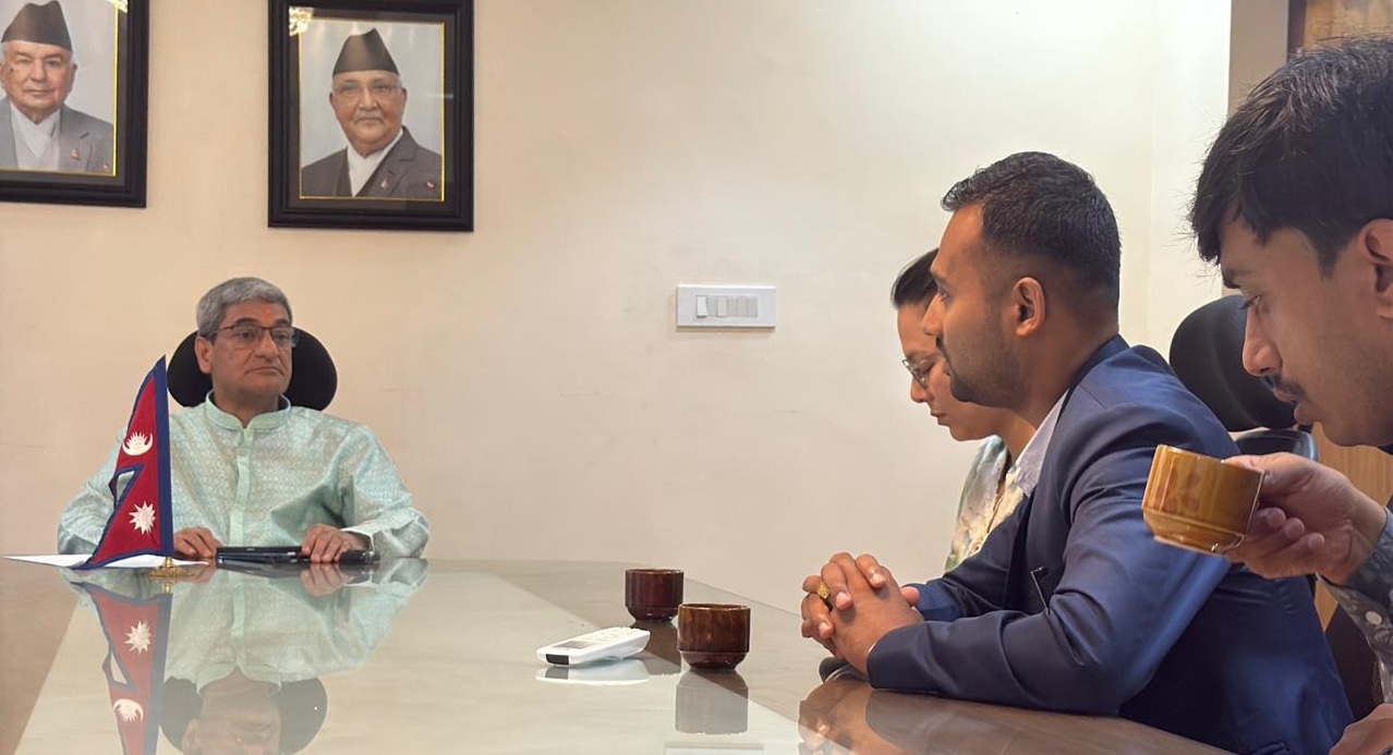 फेसबुकमा ‘अलबिदा’ लेखेर सम्पर्कविहीन भएका डाक्टर र गृहमन्त्रीबीच भेट
