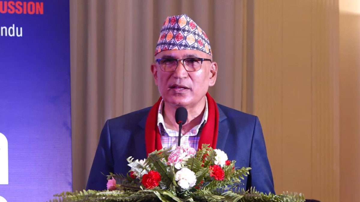 मन्त्रालय र राष्ट्र बैंकबीच दरार खोज्नेहरू निराश हुनेछन् : अर्थमन्त्री पौडेल